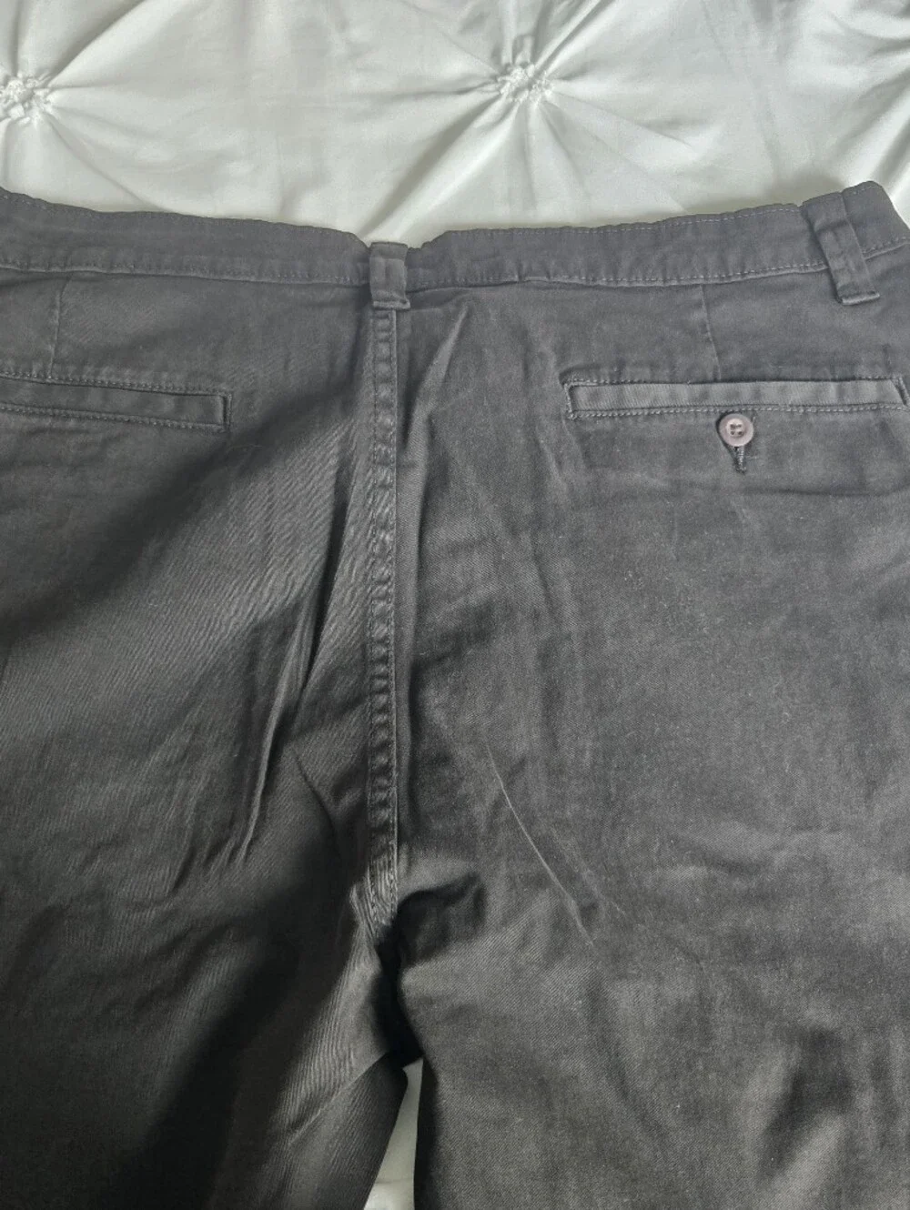 Men's Black Straight-Leg Chinos, NEW. Size 40x32